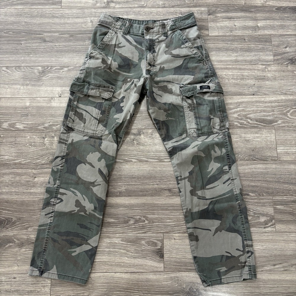 Wrangler Camo Cargo Pants Men 30x32 Green Skater Y2K Grunge Relaxed Fit Military